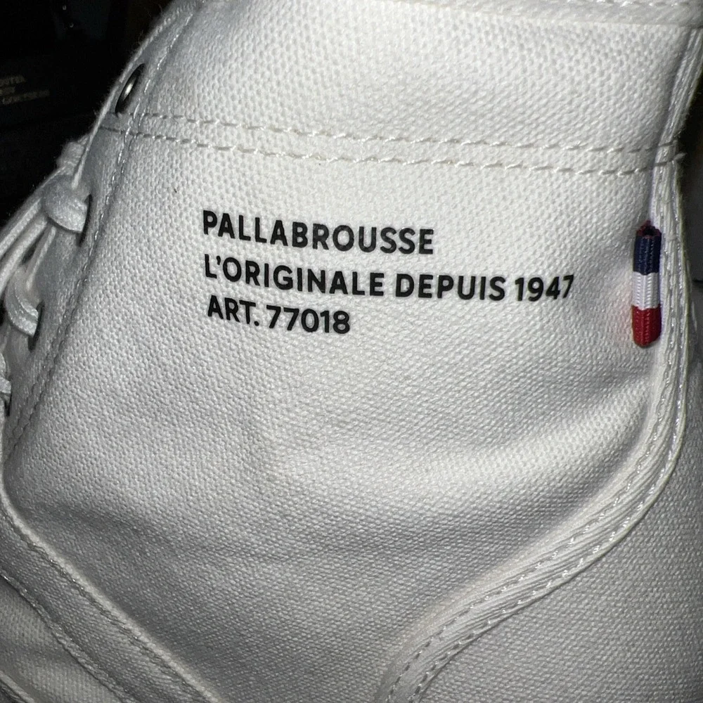 Palladium Palkabase Twill Hi Top Sneakers‎ Star White Lugged Sole, Laces, Size 9